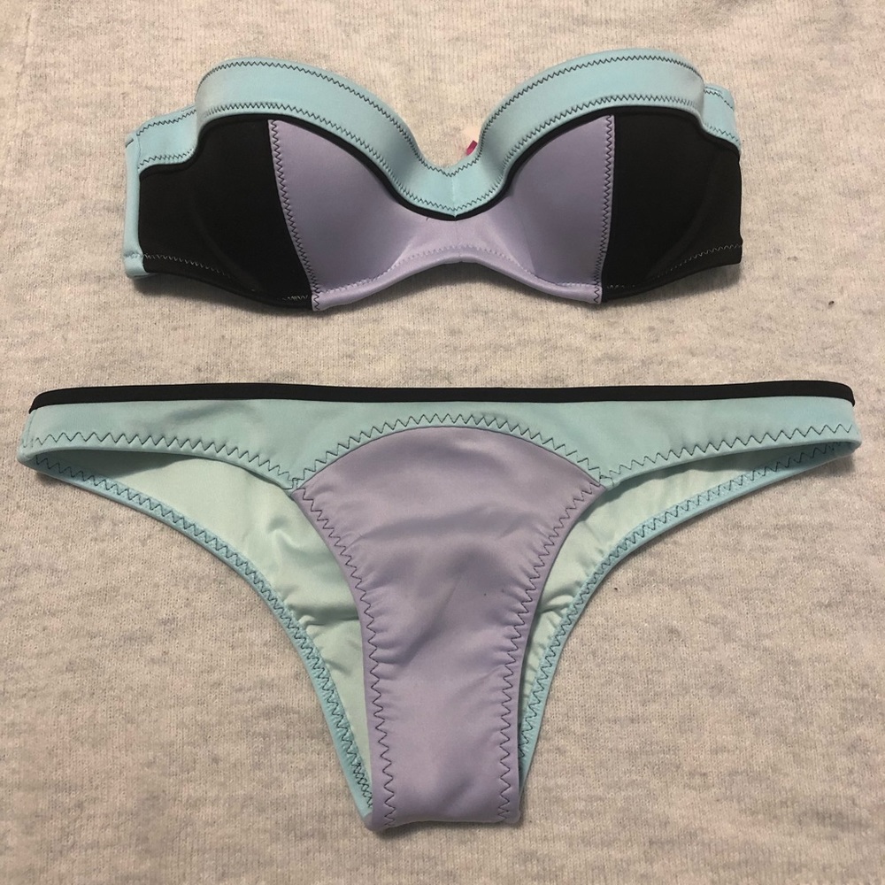 Strapless VS bathing suit